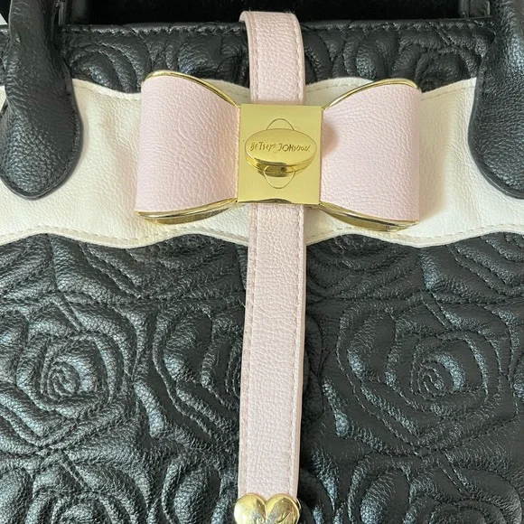 Betsey Johnson Black Quilted Rose Shoulder Tote Bag Black White Pink Bow Large - Picture 7 of 13